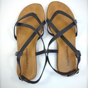 Cityclassified Black Criss Cross Strap Sandal size 6
